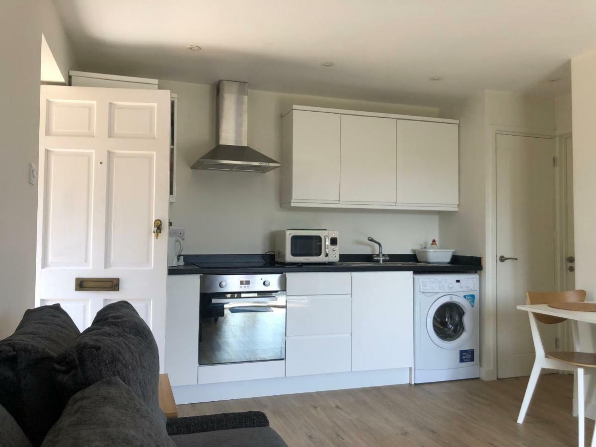 Home-From-Home - Self Catering Garden Apartment, Waterlooville Exterior foto